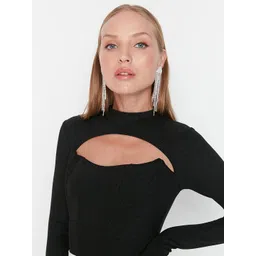 Trendyol Black Solid Cutout Bodysuit image 4