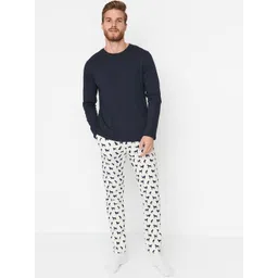 Trendyol Graphic Printed Pure Cotton Night suit-picture-34