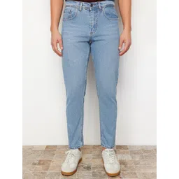 Trendyol Men Clean Look Mid Rise Light Fade Stretchable Jeans-picture-13