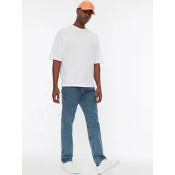 Trendyol Men Mid-Rise Clean Look Light Faded Jeans image 4