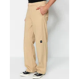 Trendyol Men Mid-Rise Straight Fit Casual Pure Cotton Trousers image 3