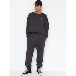 Trendyol Men Mid-Rise Tracksuits-image-45