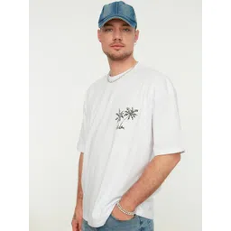 Trendyol Men Printed Loose T-shirt-picture-37