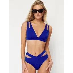 Trendyol Mid Rise Basic Briefs 1005810291-picture-39