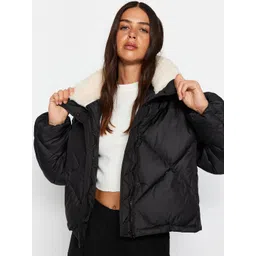 Trendyol Mock Collar Quilted Jacket image 1