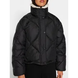 Trendyol Mock Collar Quilted Jacket image 3