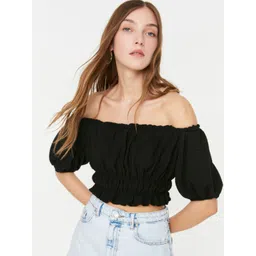 Trendyol Off-Shoulder Puff Sleeve Bardot Crop Top-picture-40