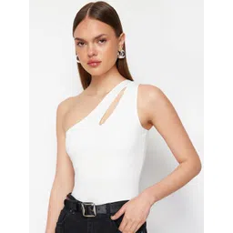 Trendyol One-Shoulder Cut-Out Detailed Bodysuit-picture-40