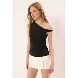 Trendyol One Shoulder Top-picture-16