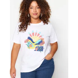 Trendyol Plus Size Graphic Printed Pure Cotton T-shirt-picture-17