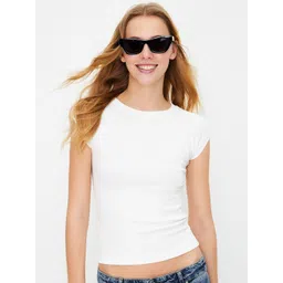 Trendyol Raglan Sleeves Fitted Crop Top-picture-12