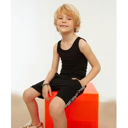 trendyol Solid Knee Length Shorts - Black-picture-11