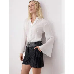 Trendyol Women Antrasit Striped Mid-Rise Regular Shorts-picture-18