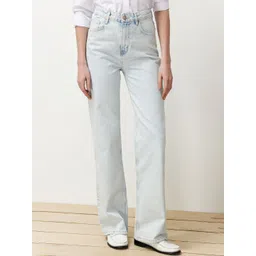 Trendyol Women Clean Look Heavy Fade Jeans-picture-17