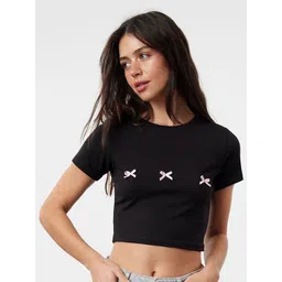 Trendyol Women Colourblocked Extended Sleeves Pockets T-shirt-image-45