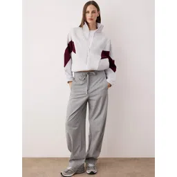 Trendyol Women Colourblocked Sweatshirt-picture-39