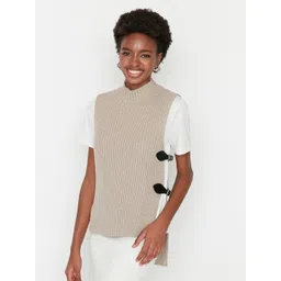 Trendyol Women Grey Cardigan with Belted Detail image 3