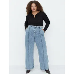 Trendyol Women Heavy Fade Jeans-picture-19