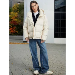 Trendyol Women Hooded Neck Puffer Jacket-image-6