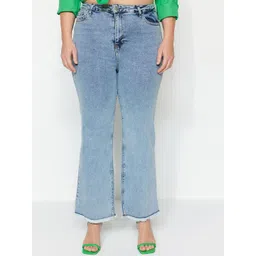 Trendyol Women Plus Size Bootcut Light Fade Clean Look Cotton Jeans-picture-23