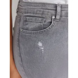 Trendyol Women Plus Size Grey Mildly Distressed Heavy Fade Jeans image 3