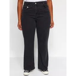 Trendyol Women Plus Size Mid-Rise Clean Look Jeans-picture-26