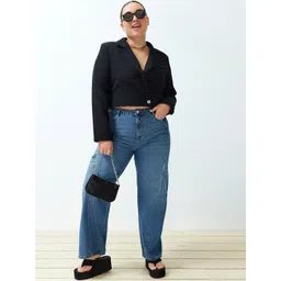 Trendyol Women Plus Size Mid-Rise Light Fade Pure Cotton Jeans-picture-25