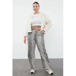 Trendyol Women Plus Size Mildly Distressed Heavy Fade Printed Cotton Jeans-picture-10