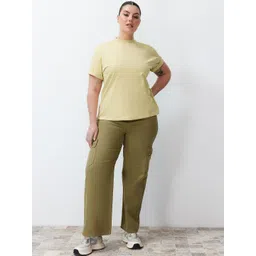 Trendyol Women Plus Size Straight Fit Pure Cotton High-Rise Cargo Jeans-picture-35