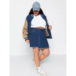 Trendyol Women Pure Cotton Denim Shorts-picture-33