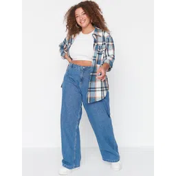 Trendyol Women Pure Cotton Regular Fit Mid-Rise Jeans-picture-30