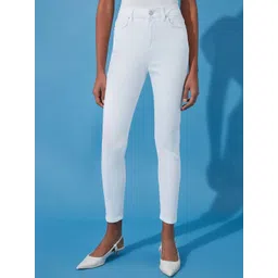 Trendyol Women Solid  Highly Distressed Jeans-image-45