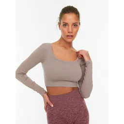 Trendyol Women Solid Long Sleeves Crop Top-picture-14