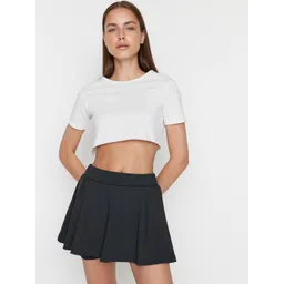 Trendyol Women Solid Mid-Rise Flared A-Line Mini Skirt With Attached Shorts-picture-14