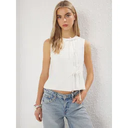 Trendyol Women Solid Round Neck Sleeveless Tie-Ups Details Top-picture-13