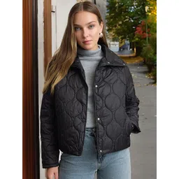 Trendyol Women Spread Collar Puffer Jacket-picture-25