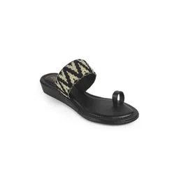 Tresmode Women Textured Leather Wedge Sandals-picture-33