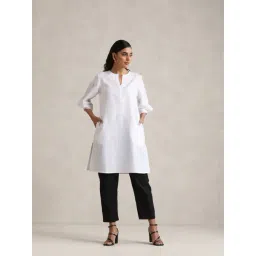 true Browns White Solid Round Neck Kurta-picture-25