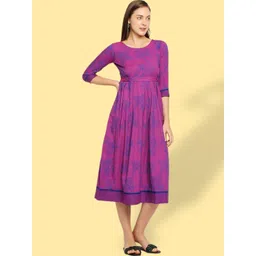 True Shape Floral Printed Fit and Flare Pleated Maternity Dresses-picture-21