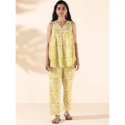 trueBrowns Ikat Printed Pure Cotton Tunic & Trousers Co-Ords-picture-30