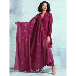 trueBrowns Women Pink Floral Printed Velvet Shawl-picture-11