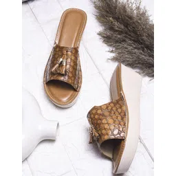 Try Me Women Textured Tasselsed Platform Heel Sandals-picture-27