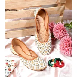 tryme Women Bellies Sandal-picture-17