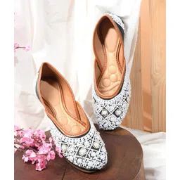 tryme Women Bellies Sandal-picture-19