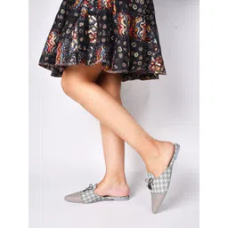 TRYME Women Printed Ethnic Mules Flats-picture-39