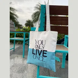 tsanta Women White Tote-picture-16