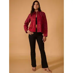 TSUCCHI TRADITIONS Abstract Printed Button Shrug-picture-39