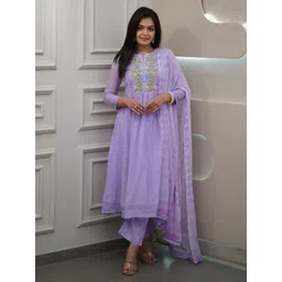 TURITY Women Floral Embroidered Panelled Thread Work Chanderi Silk Kurta with Trousers & With Dupatta-picture-13