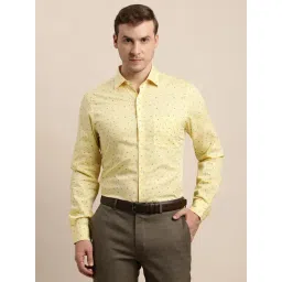 Turtle Light Yellow Cotton Slim Fit Printed Shirt-picture-45