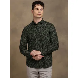 Turtle Men Relaxed Slim Fit Printed Casual Shirt-picture-35